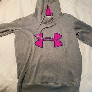 Under Armour sweatshirt
